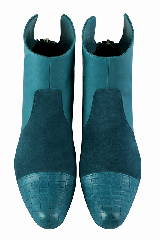 Turquoise blue women's elegant sneakers. Round toe. Low kitten heels. Top view - Florence KOOIJMAN